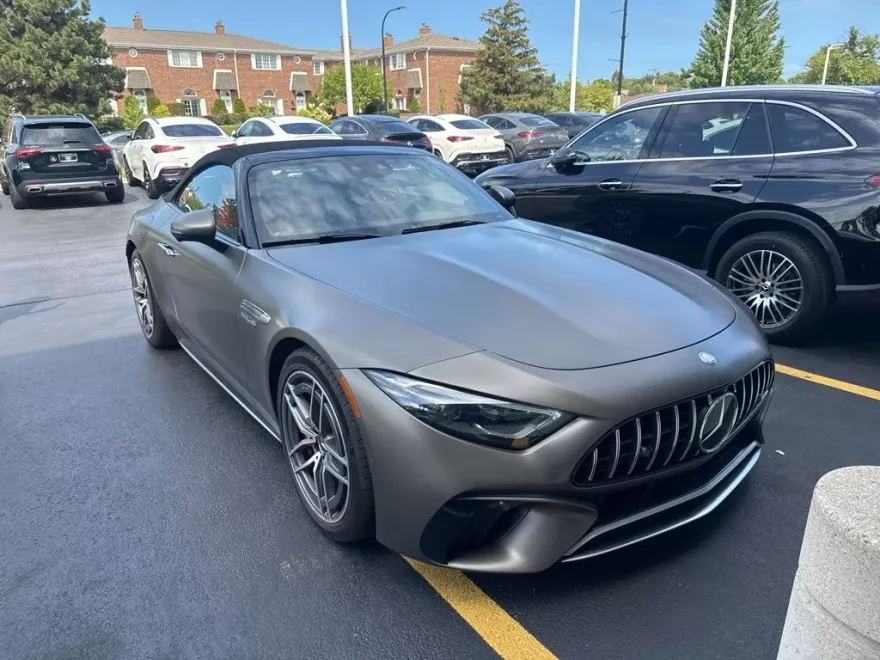 2023 Mercedes Benz SL 55 AMG photo 1