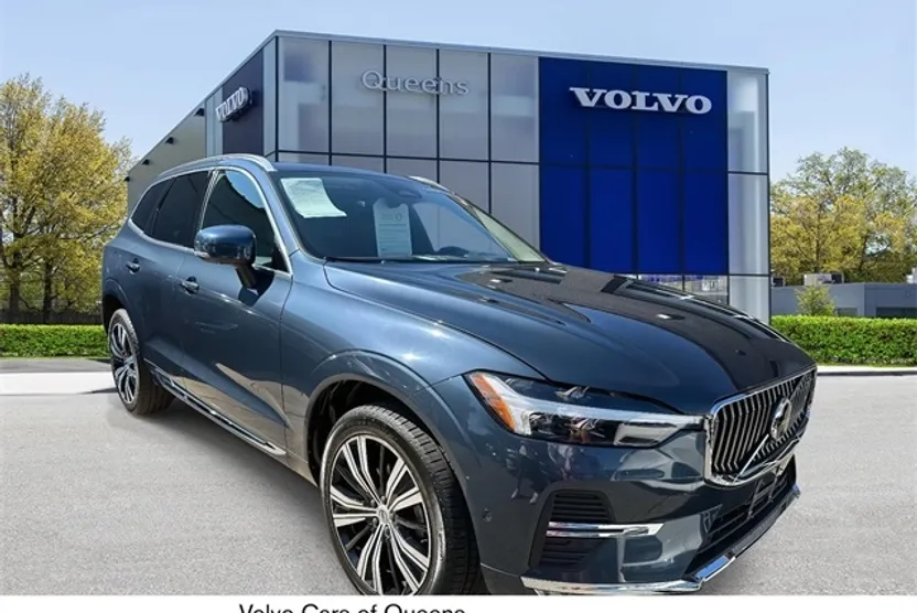 2022 Volvo XC60 B5 Inscription photo 1