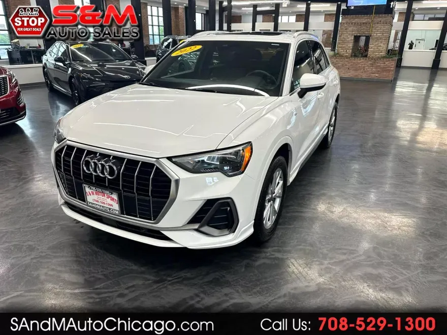 2022 Audi Q3 S line Premium 45 TFSI photo 1