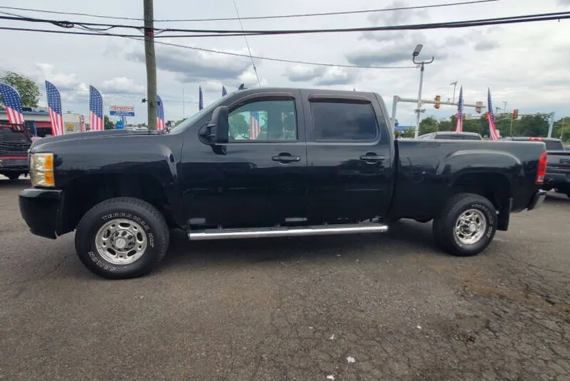 2009 Chevrolet Silverado 2500HD LTZ photo 1