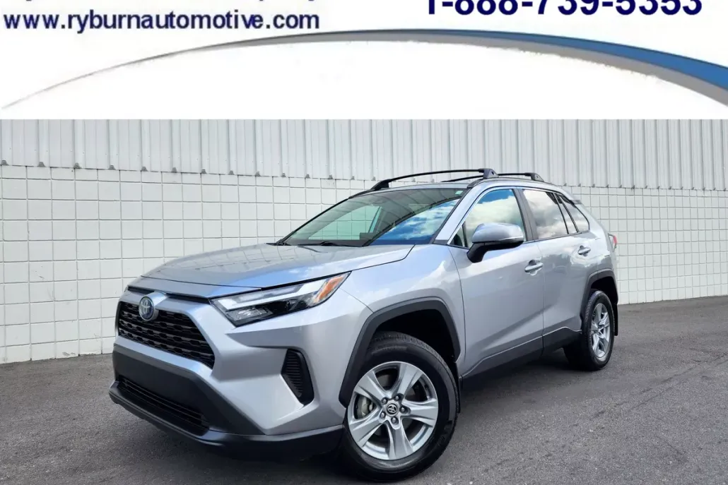 2023 Toyota RAV4 Hybrid XLE photo 1