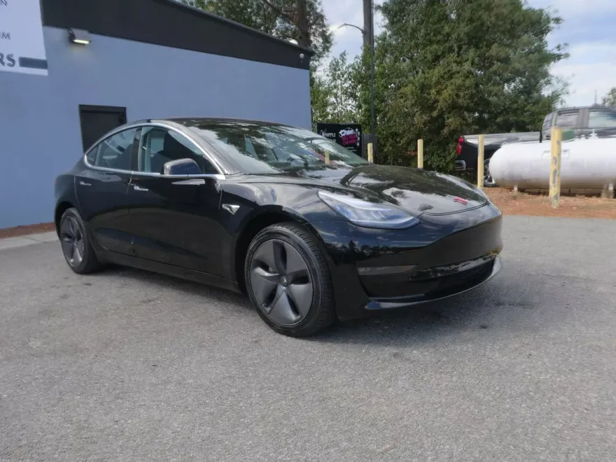2018 Tesla Model 3 Long Range photo 1
