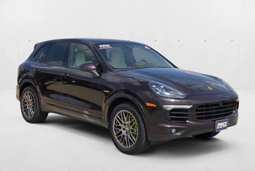 2017 Porsche Cayenne S E-Hybrid Platinum Edition photo 1