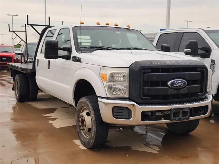 2016 Ford F-350 XLT photo 1