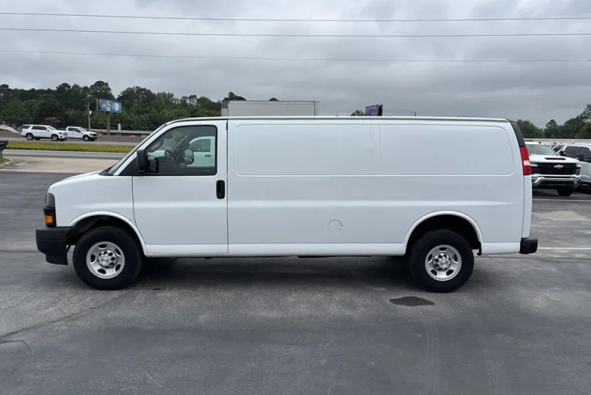 2023 Chevrolet Express 2500 Cargo Van photo 1