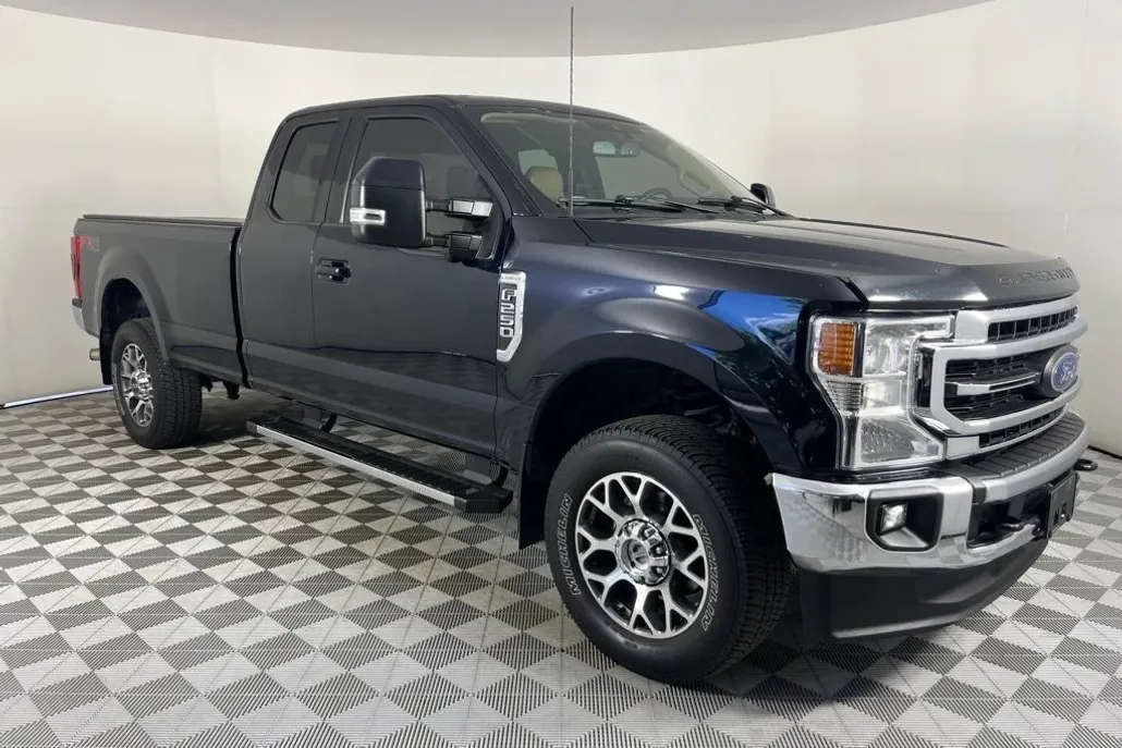 2022 Ford F-250 Lariat photo 1