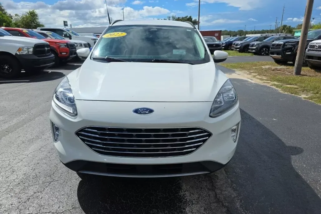 2022 Ford Escape Titanium Hybrid Elite photo 1