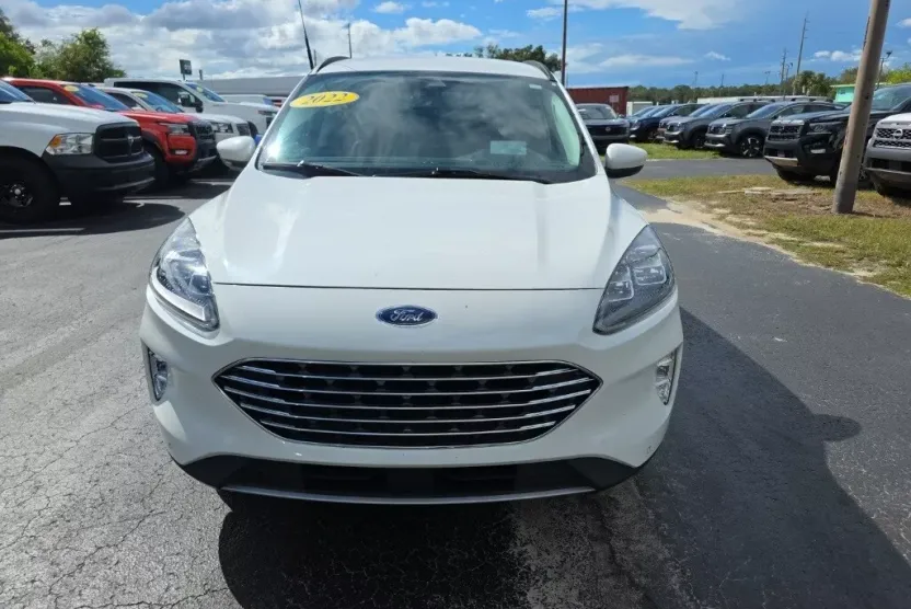 2022 Ford Escape Titanium Hybrid Elite photo 1
