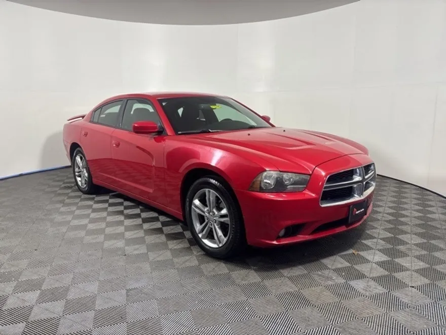 2012 Dodge Charger SXT photo 1