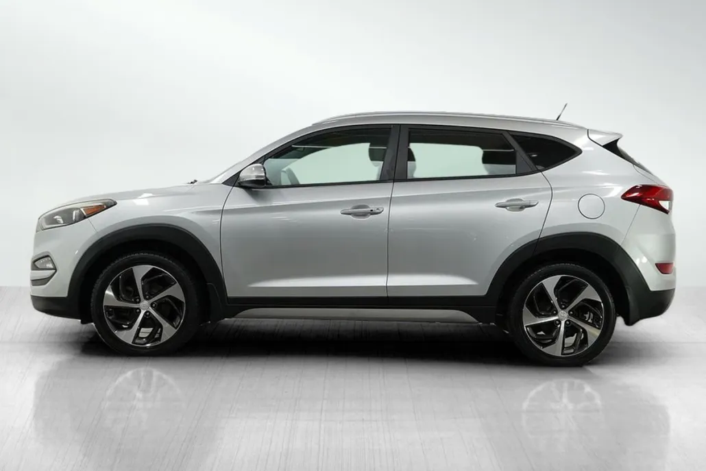 2017 Hyundai Tucson Sport photo 1
