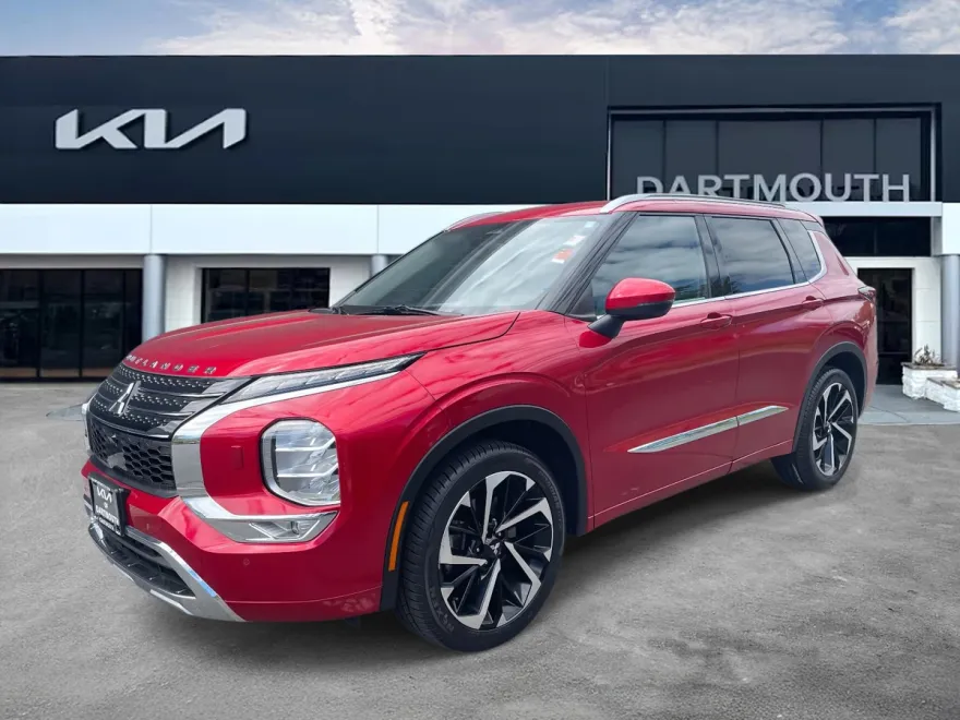 2022 Mitsubishi Outlander SEL photo 1
