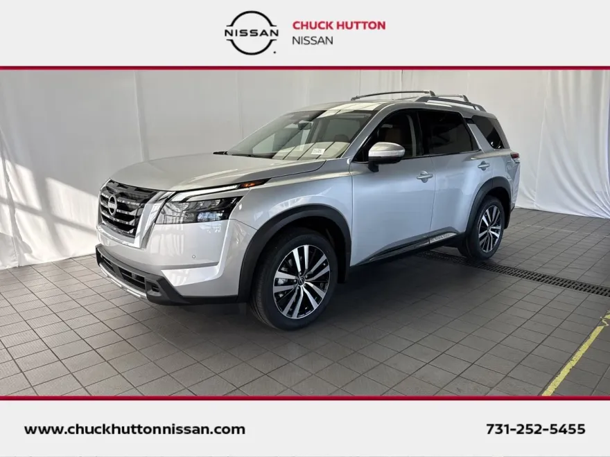 2025 Nissan Pathfinder Platinum photo 1