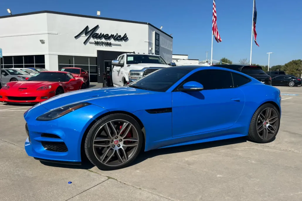 2019 Jaguar F-TYPE R photo 1