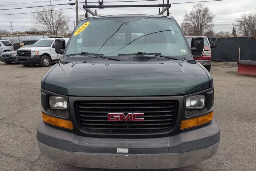 2013 Gmc Savana 1500 Cargo photo 1
