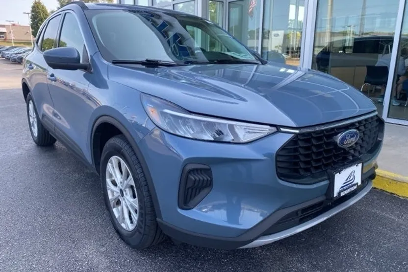 2023 Ford Escape Active photo 1