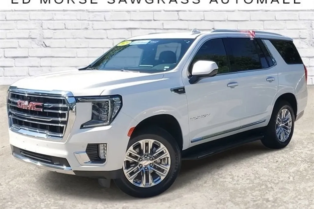 2023 Gmc Yukon SLT photo 1