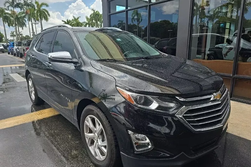 2020 Chevrolet Equinox Premier photo 1