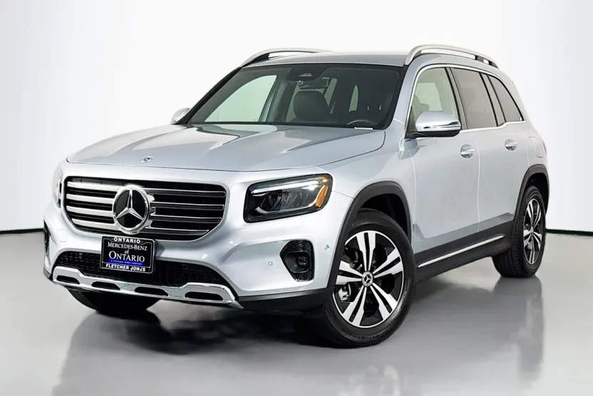 2025 Mercedes Benz GLB 250 photo 1