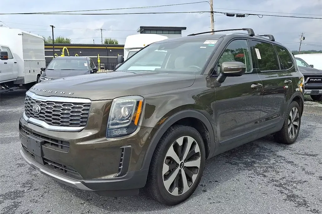 2020 Kia Telluride EX photo 1