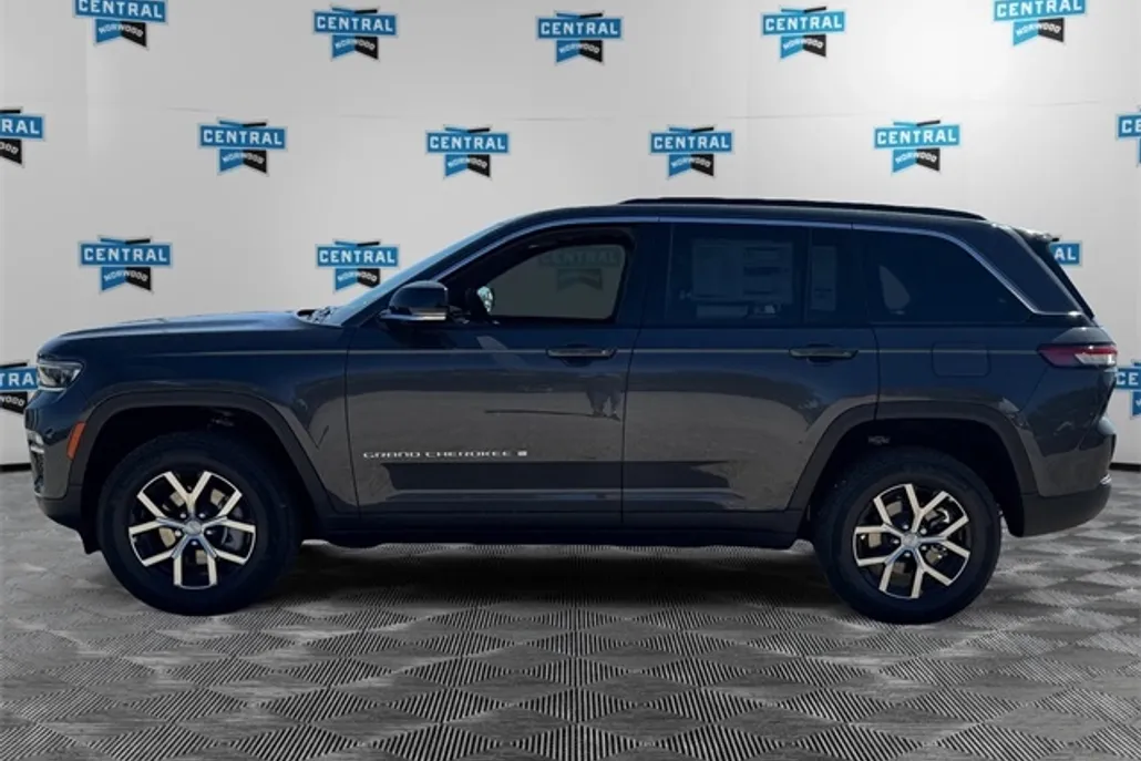 2025 Jeep Grand Cherokee Limited photo 1