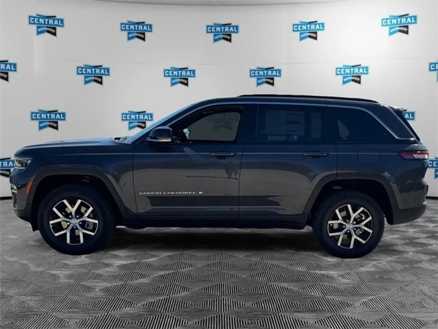 2025 Jeep Grand Cherokee Limited photo 1