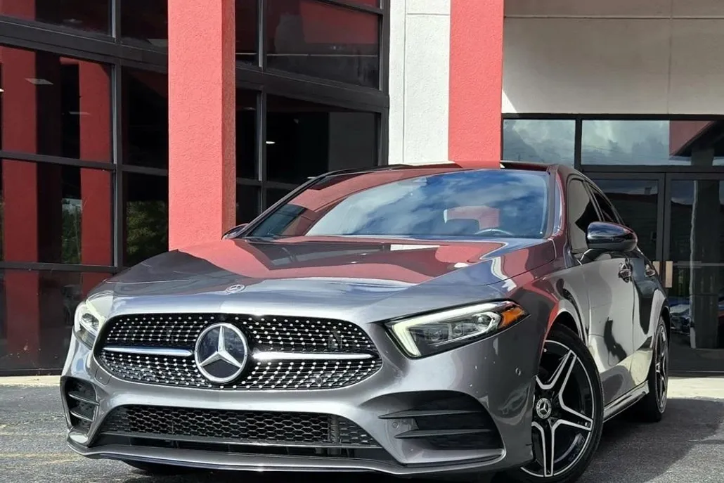2021 Mercedes Benz A 220 photo 1