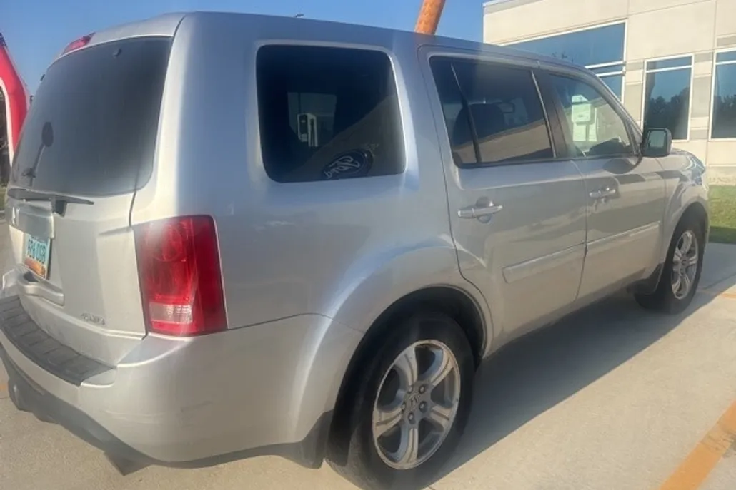 2014 Honda Pilot EX-L photo 1