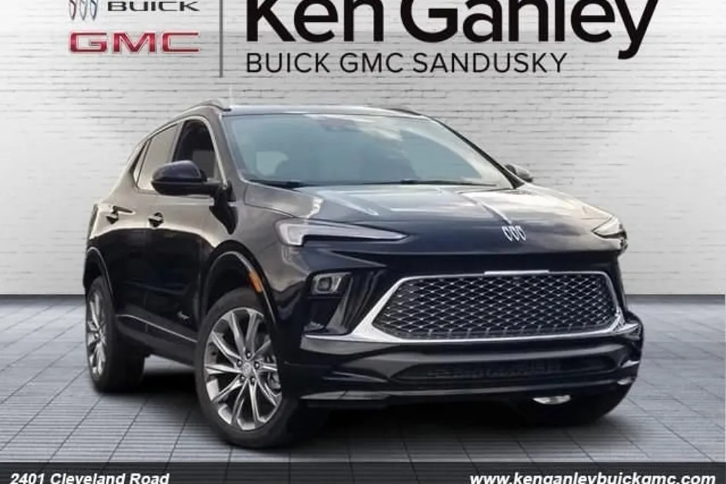 2025 Buick Encore GX Avenir photo 1