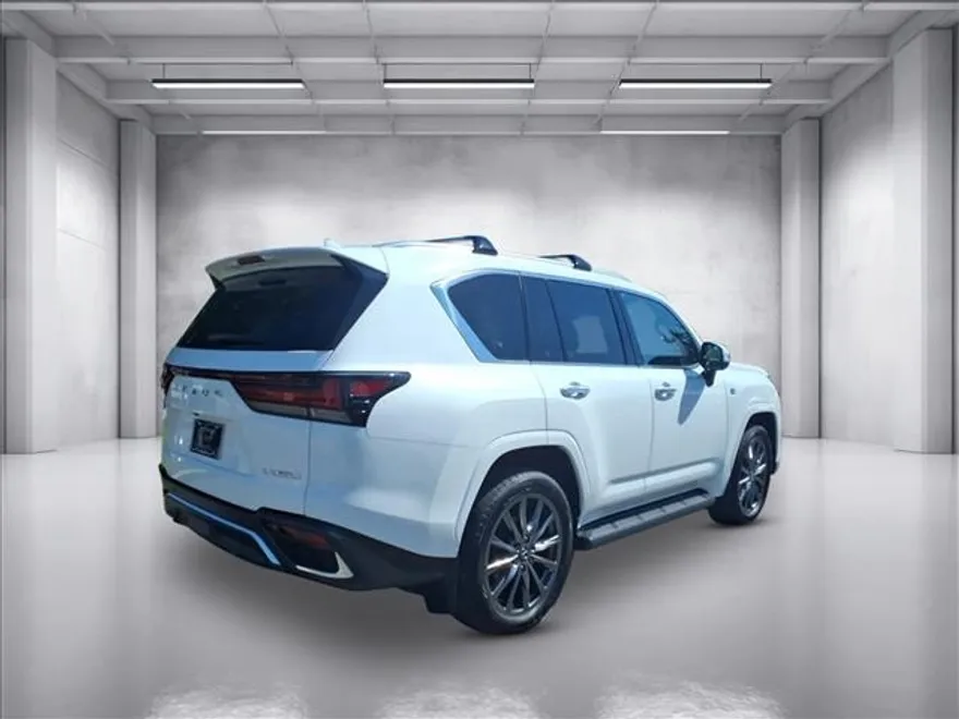 2024 Lexus LX 600 F SPORT photo 1