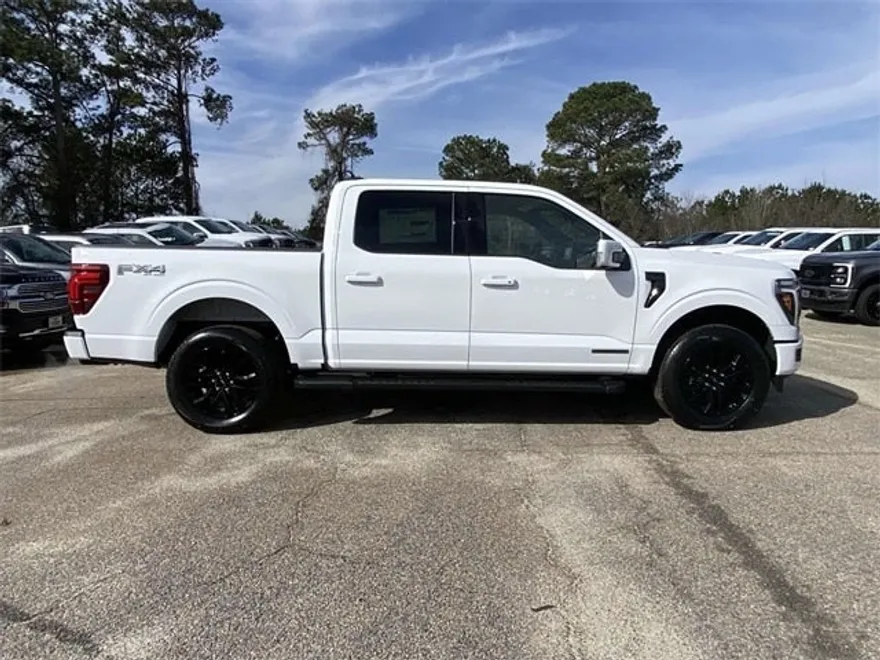 2025 Ford F-150 Lariat photo 1
