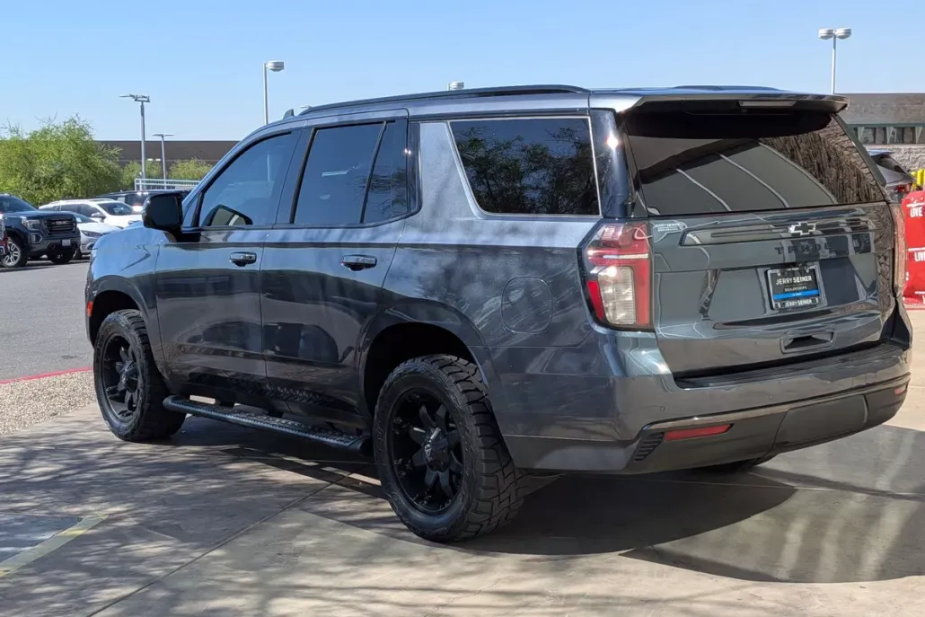 2021 Chevrolet Tahoe Z71 photo 1