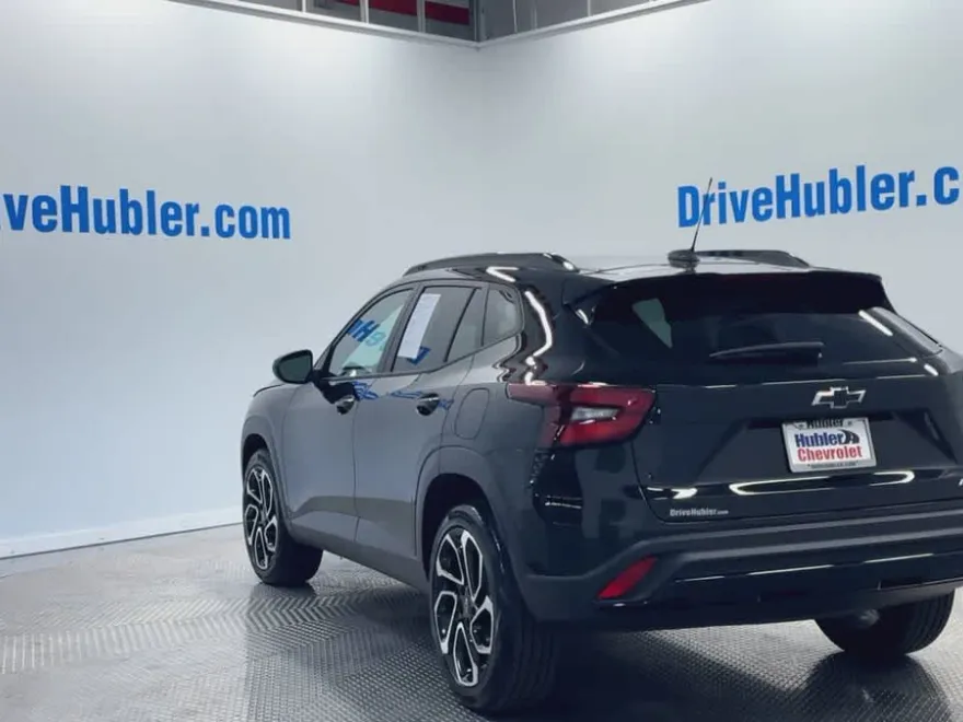 2025 Chevrolet Trax photo 1