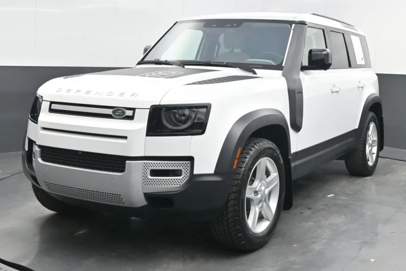 2022 Land Rover Defender SE photo 1