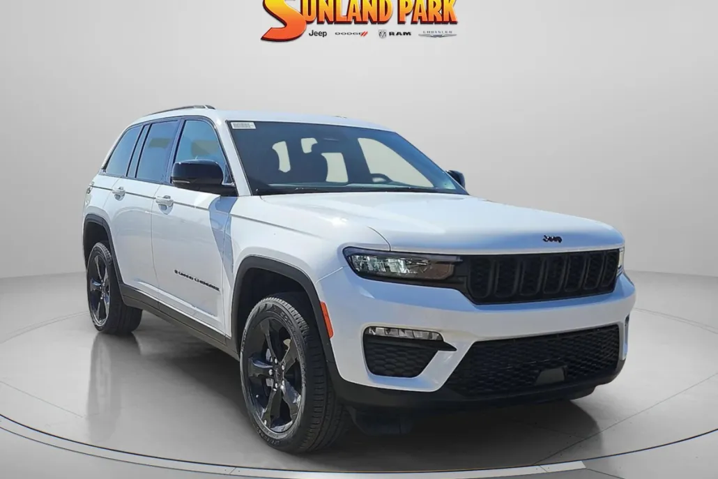 2025 Jeep Grand Cherokee Limited photo 1