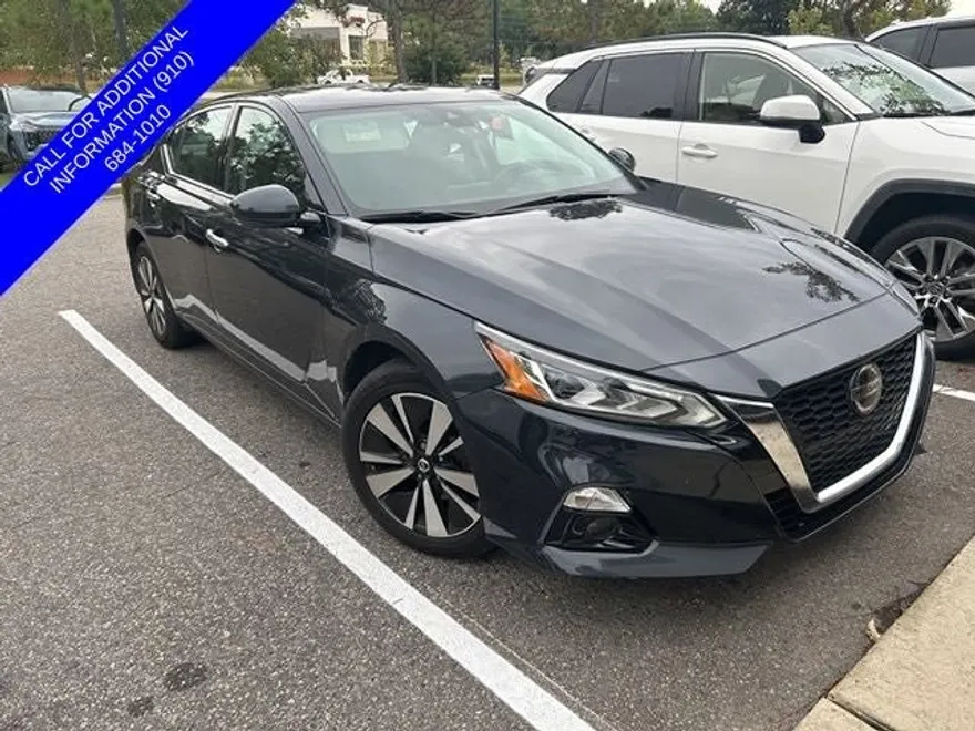 2020 Nissan Altima 2.5 SV photo 1
