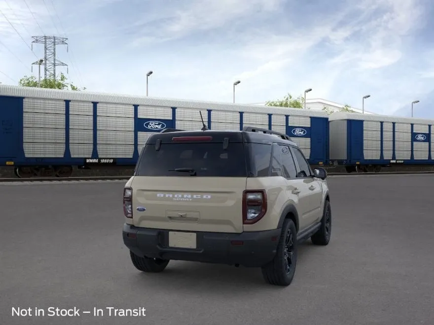 2025 Ford Bronco Sport Outer Banks photo 1