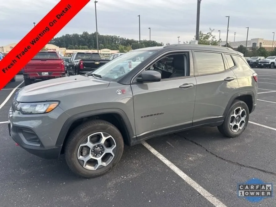 2022 Jeep Compass Trailhawk photo 1