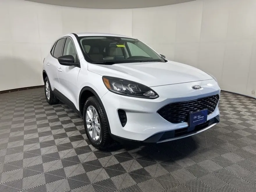 2022 Ford Escape SE photo 1