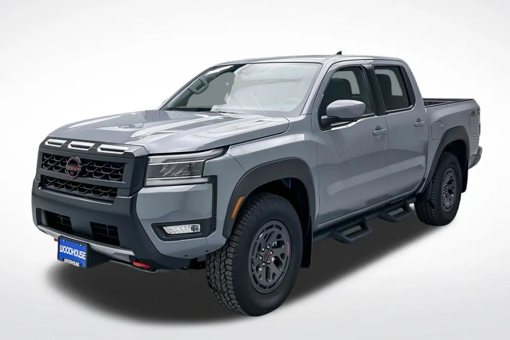 2025 Nissan Frontier Crew Cab PRO-4X photo 1