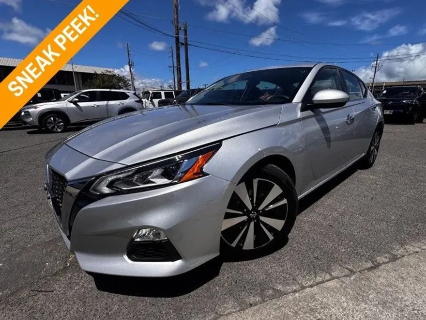 2022 Nissan Altima 2.5 SV photo 1