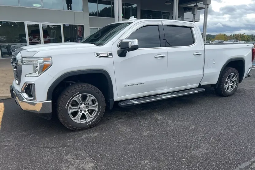 2021 Gmc Sierra 1500 SLT photo 1
