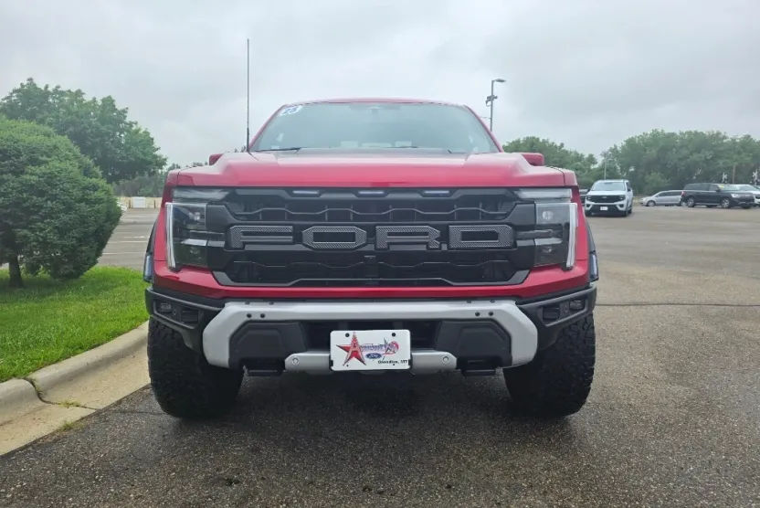 2025 Ford F-150 Raptor photo 1