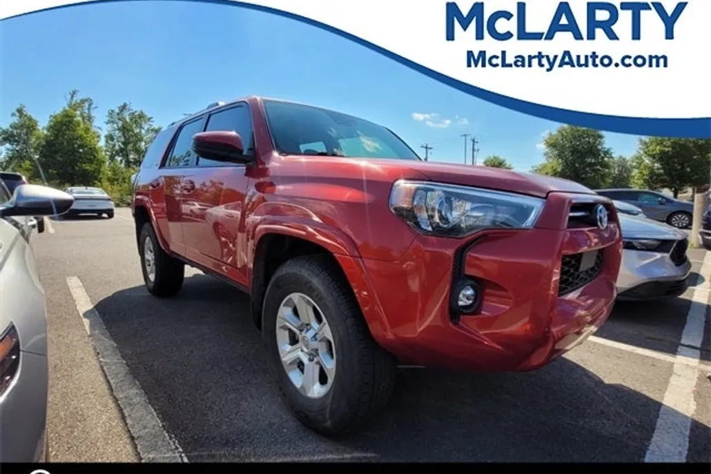 2023 Toyota 4Runner SR5 photo 1