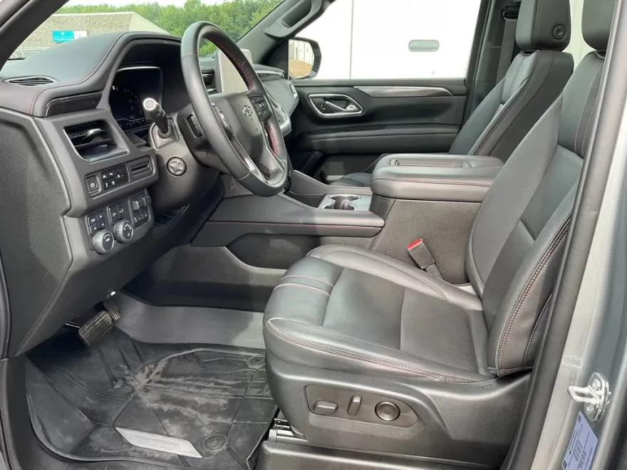 2023 Chevrolet Tahoe RST photo 1