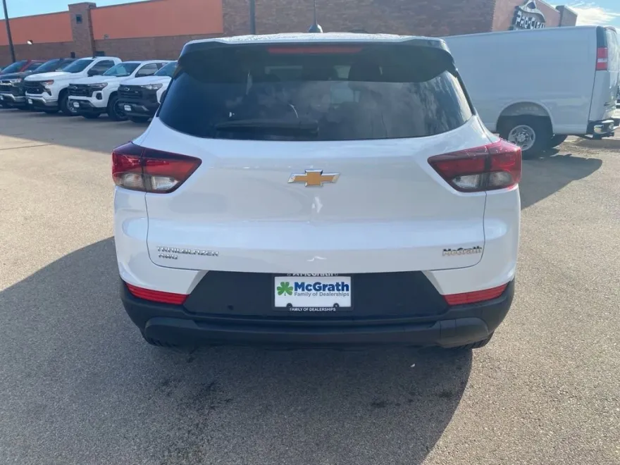 2026 Chevrolet Trailblazer LS photo 1