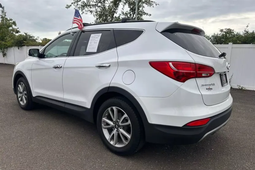 2015 Hyundai Santa Fe 2.0T Sport photo 1