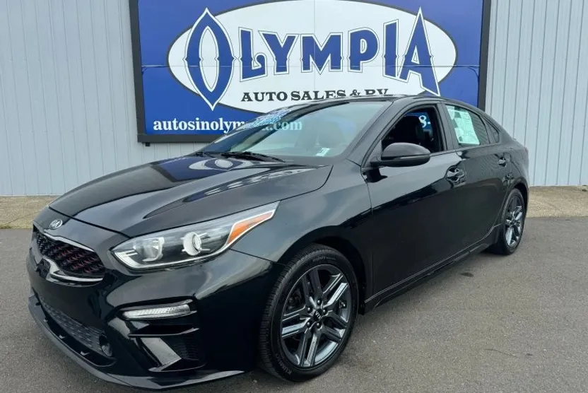 2021 Kia Forte GT-Line photo 1