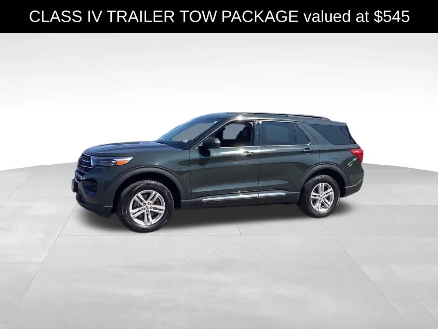 2022 Ford Explorer XLT photo 1
