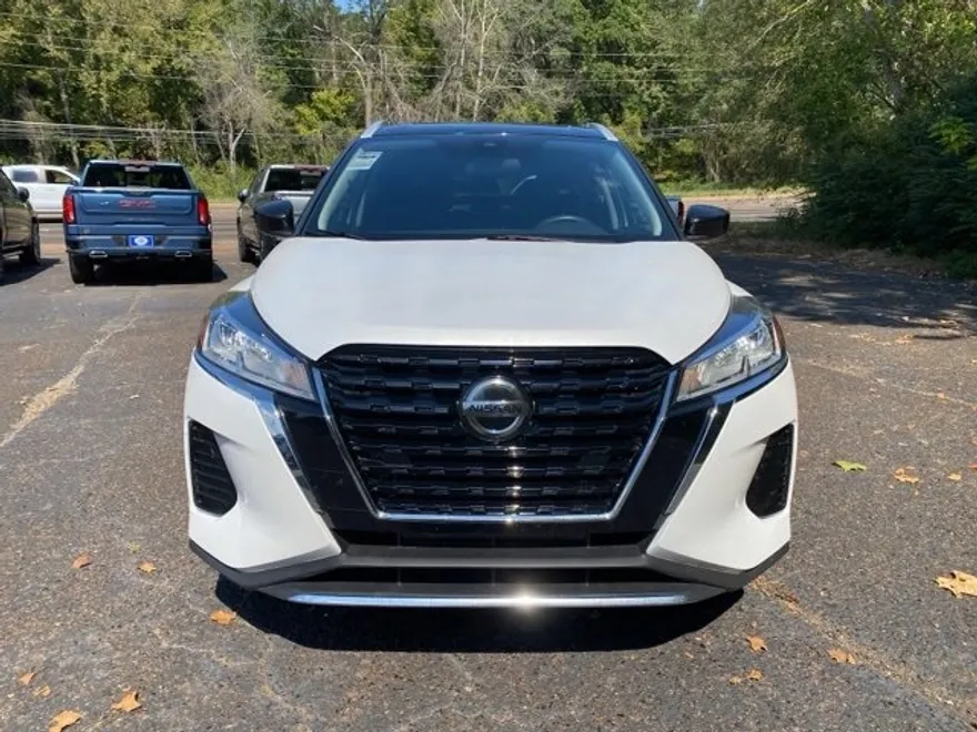 2021 Nissan Kicks SV photo 1