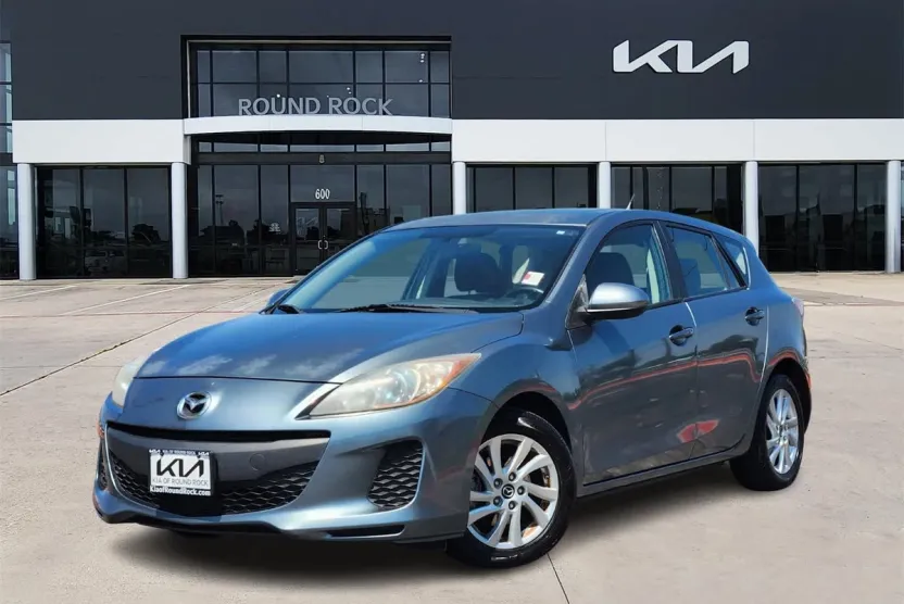 2013 Mazda Mazda3 Touring photo 1
